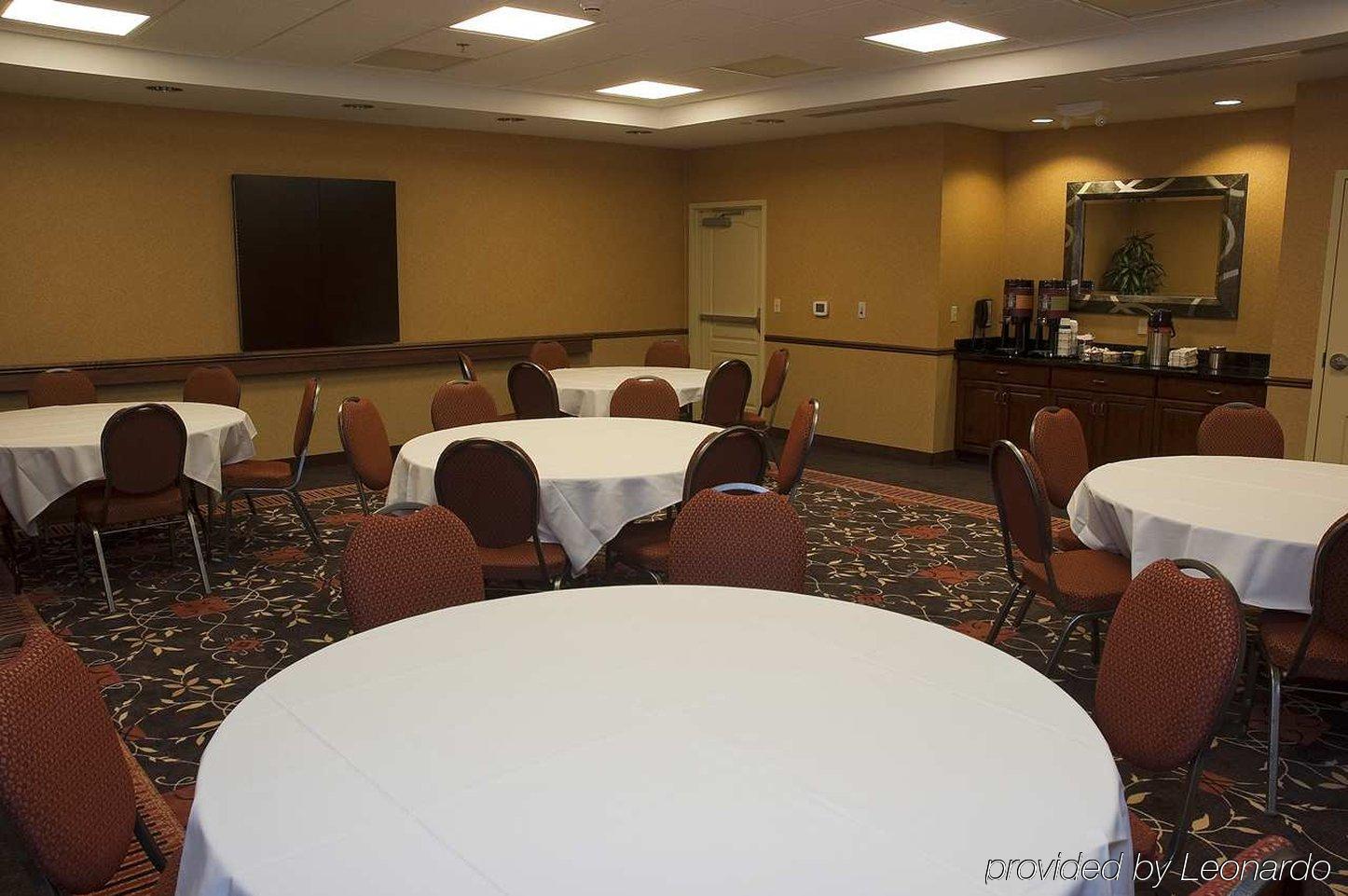 Hampton Inn & Suites Wichita-Northeast Instalações foto