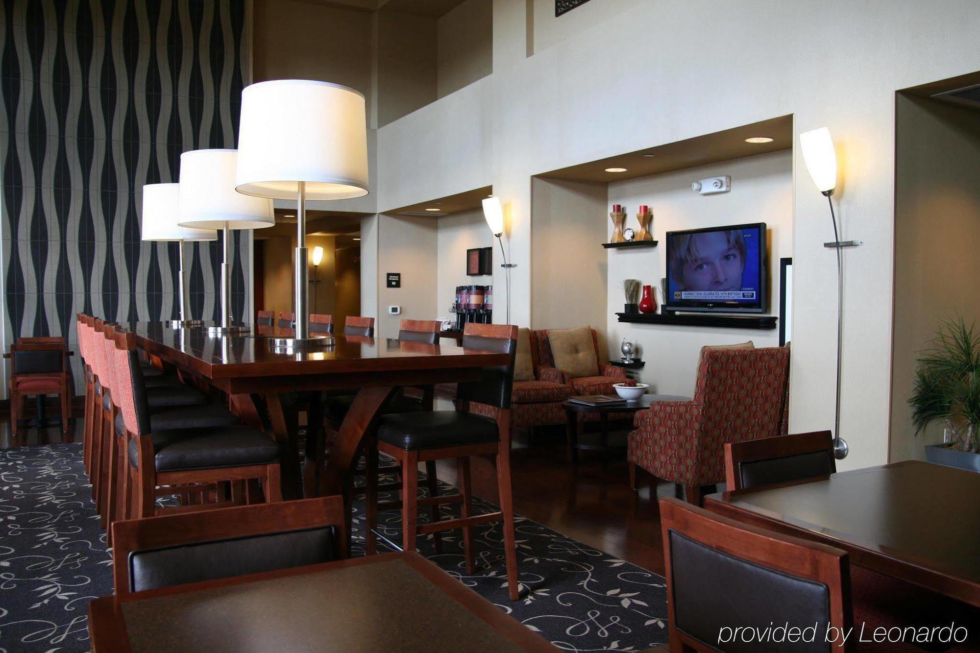 Hampton Inn & Suites Wichita-Northeast Restaurante foto